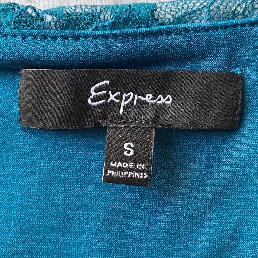 Express • Teal lace overlay sleeveless top - Picture 5 of 7